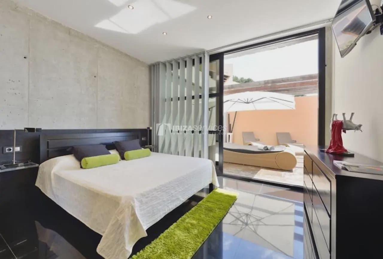 6 bedroom Villa for holiday rental in Can Furnet with pool garage - € 8,995 (Ref: 8659767)