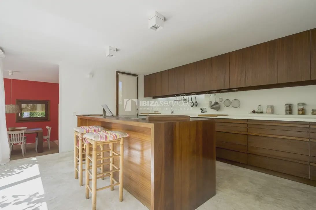   4 soveværelse   ferieVilla i Can Furnet   med   swimmingpool   - € 3.990 (Ref: 8659769)