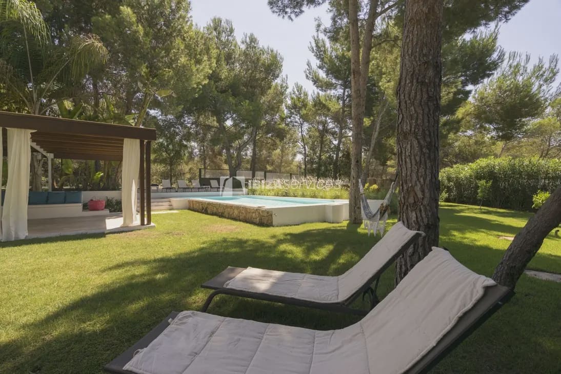   4 soveværelse   ferieVilla i Can Furnet   med   swimmingpool   - € 3.990 (Ref: 8659769)