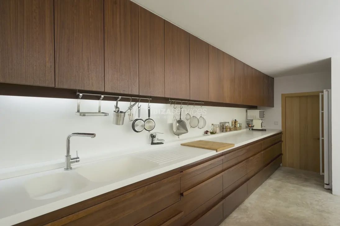   4 soveværelse   ferieVilla i Can Furnet   med   swimmingpool   - € 3.990 (Ref: 8659769)