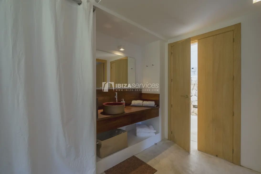   4 soveværelse   ferieVilla i Can Furnet   med   swimmingpool   - € 3.990 (Ref: 8659769)