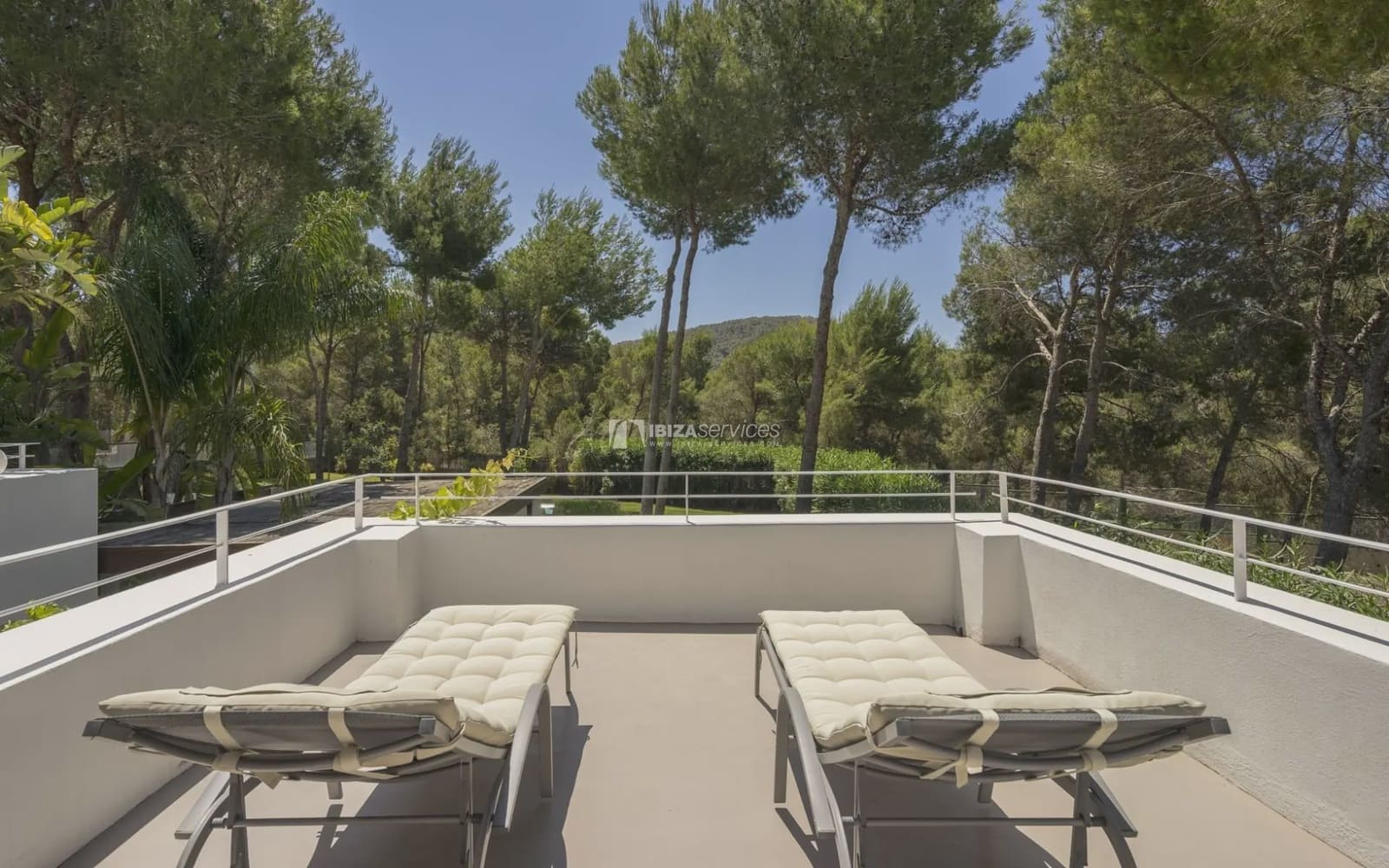   4 soveværelse   ferieVilla i Can Furnet   med   swimmingpool   - € 3.990 (Ref: 8659769)