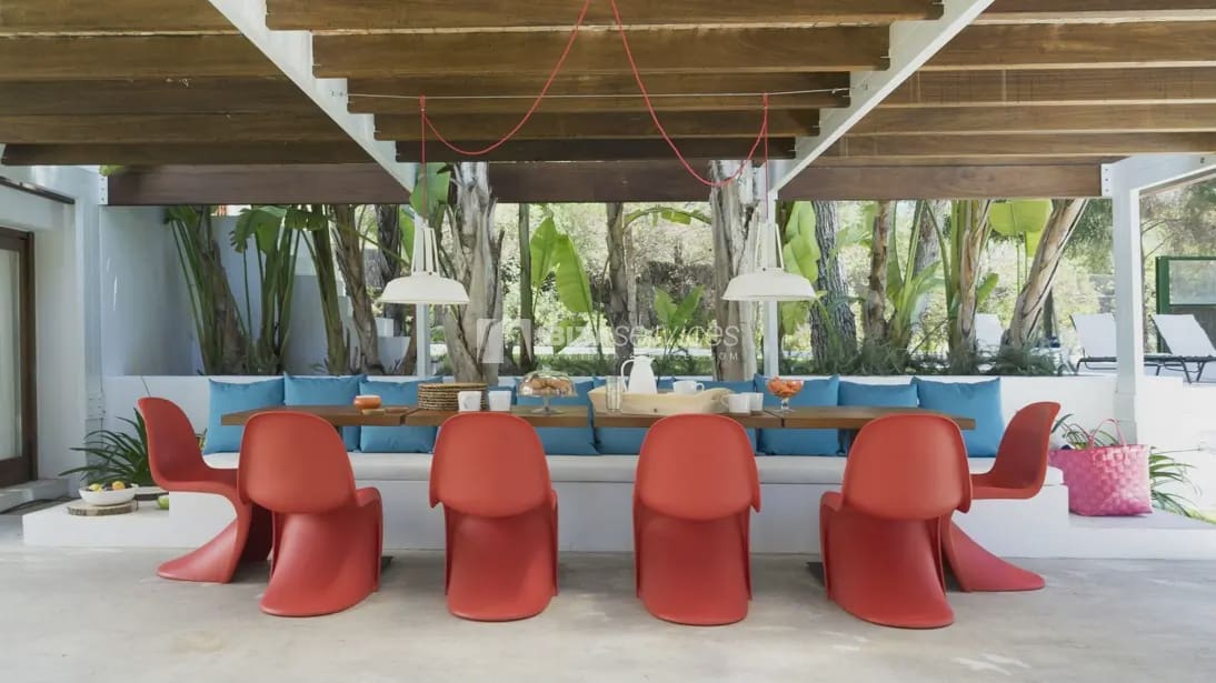   4 soveværelse   ferieVilla i Can Furnet   med   swimmingpool   - € 3.990 (Ref: 8659769)