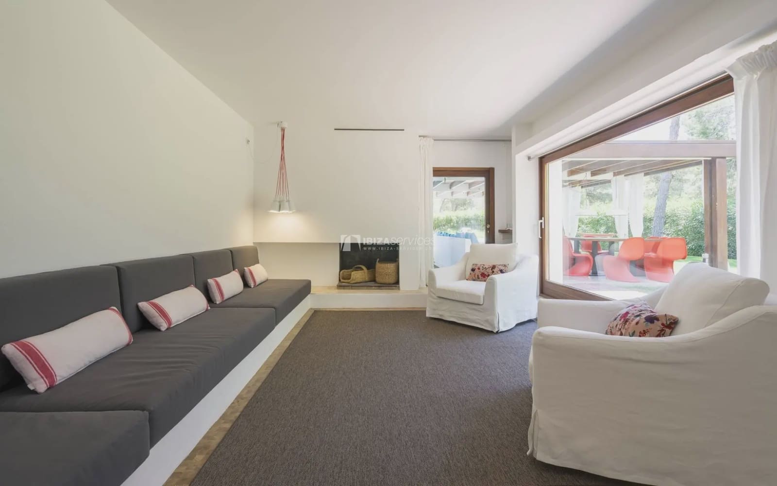   4 soveværelse   ferieVilla i Can Furnet   med   swimmingpool   - € 3.990 (Ref: 8659769)