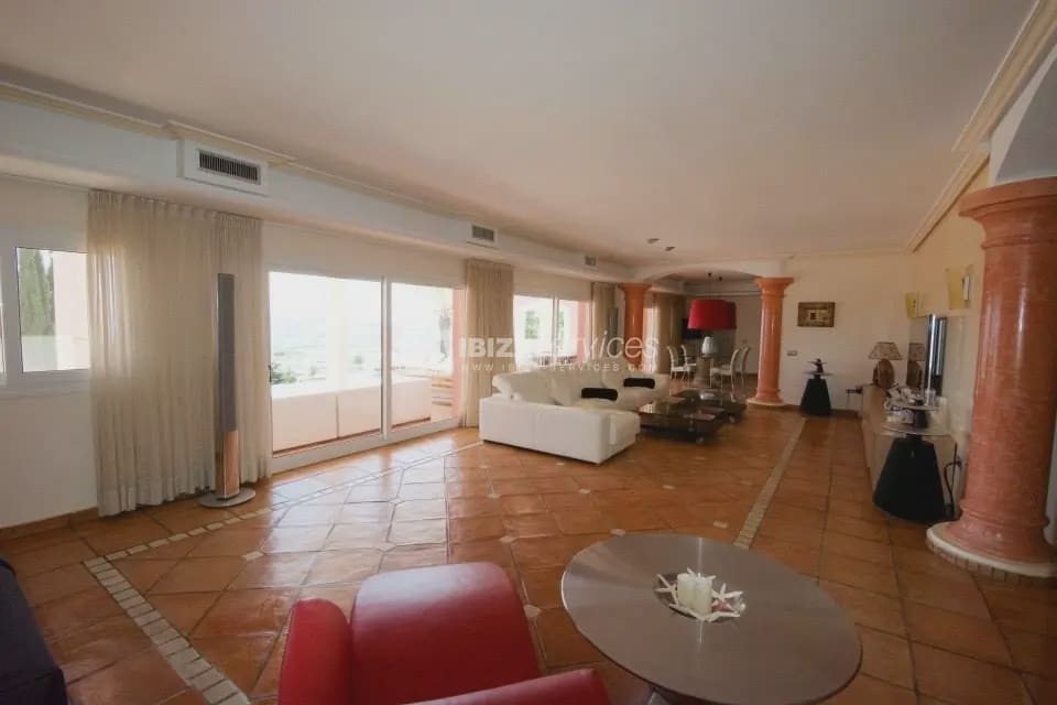 5 sypialnia Willa na kwatery wakacyjne w Nuestra Senora de Jesus z basenem garażem - 9 800 € (Ref: 8659781)