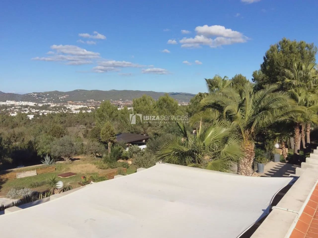 5 sypialnia Willa na kwatery wakacyjne w Nuestra Senora de Jesus z basenem garażem - 9 800 € (Ref: 8659781)