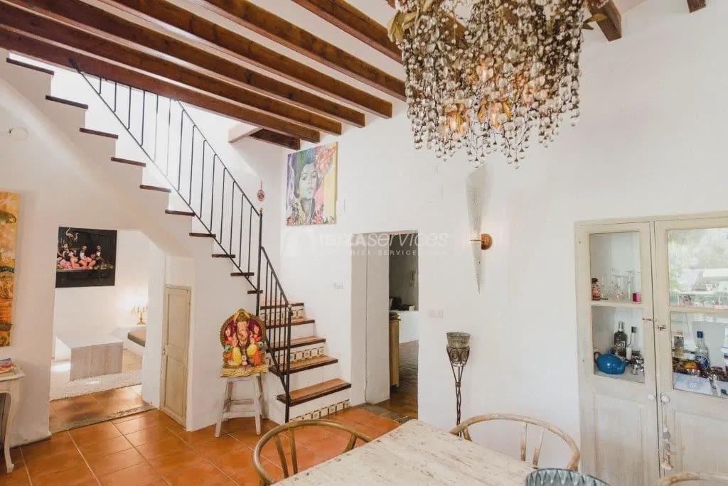 6 Zimmer Ferienvilla in Nuestra Senora de Jesus mit Pool Garage - 8.400 € (Ref: 8659786)