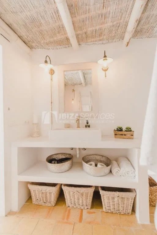 6 Zimmer Ferienvilla in Nuestra Senora de Jesus mit Pool Garage - 8.400 € (Ref: 8659786)