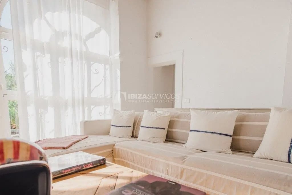 6 Zimmer Ferienvilla in Nuestra Senora de Jesus mit Pool Garage - 8.400 € (Ref: 8659786)