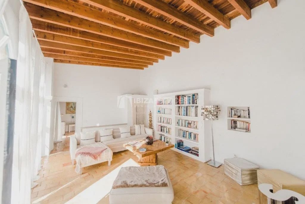 6 Zimmer Ferienvilla in Nuestra Senora de Jesus mit Pool Garage - 8.400 € (Ref: 8659786)