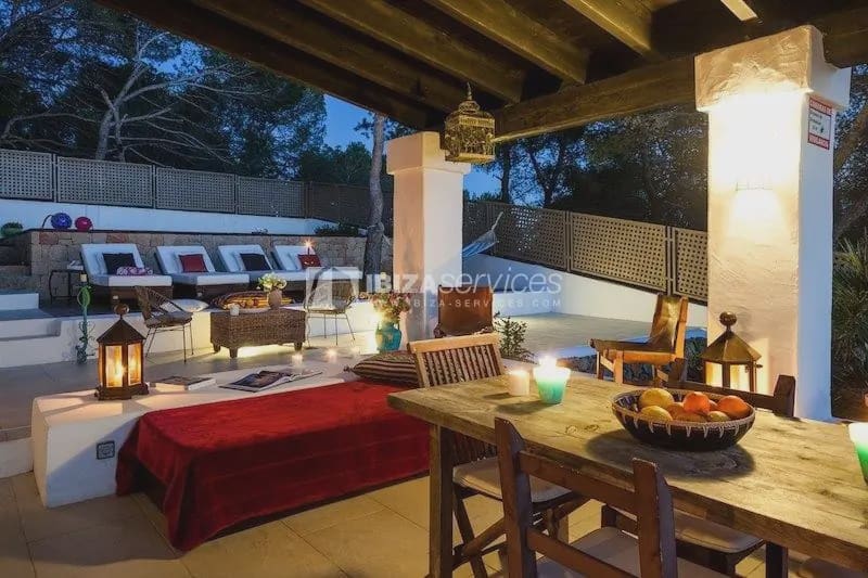 3 soverom Villa til leie i Talamanca med svømmebasseng garasje - € 20 000 (Ref: 8659787)