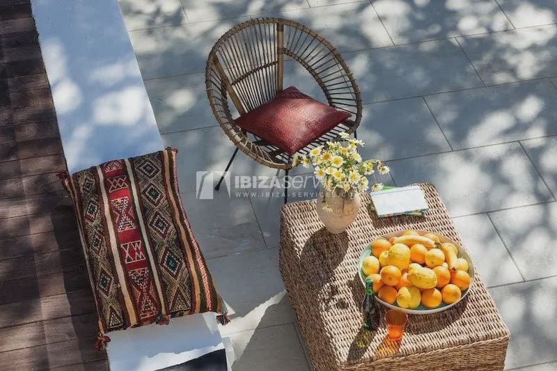 3 soverom Villa til leie i Talamanca med svømmebasseng garasje - € 20 000 (Ref: 8659787)