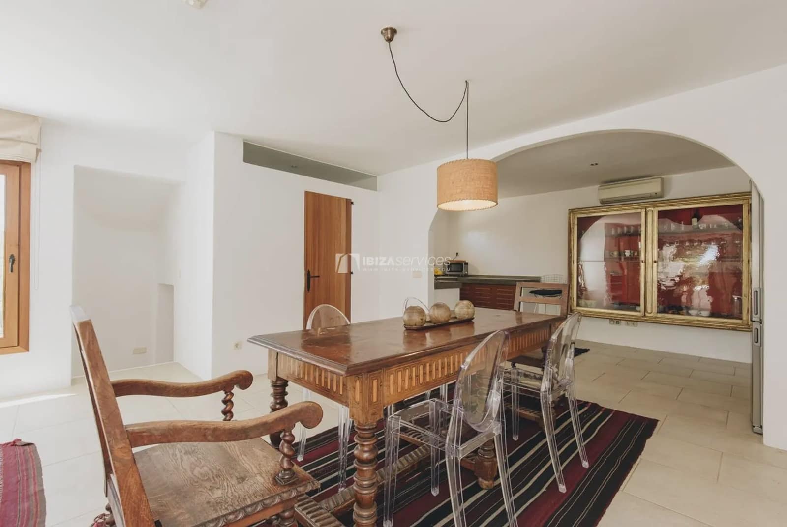 3 soverom Villa til leie i Talamanca med svømmebasseng garasje - € 20 000 (Ref: 8659787)