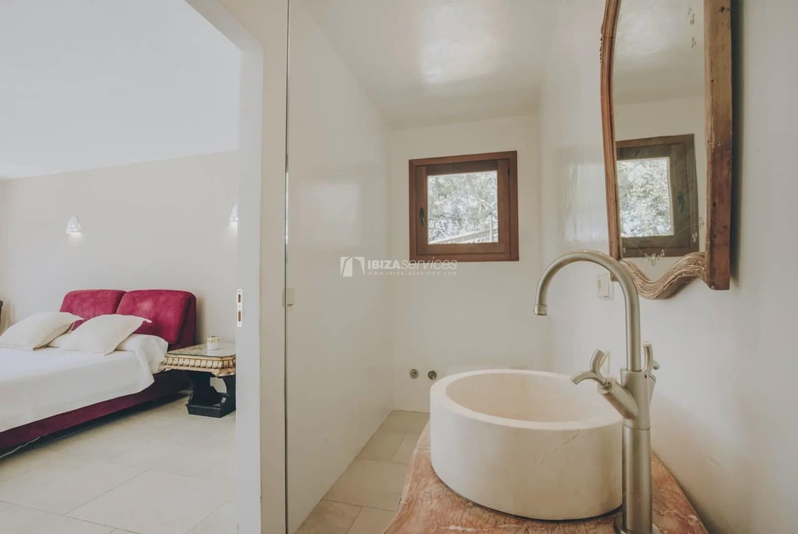 3 soverom Villa til leie i Talamanca med svømmebasseng garasje - € 20 000 (Ref: 8659787)