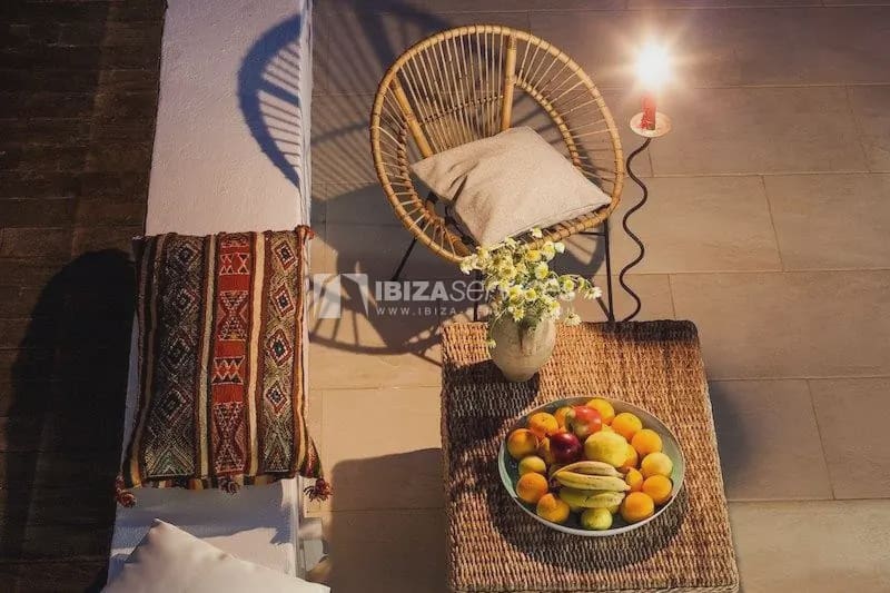 3 soverom Villa til leie i Talamanca med svømmebasseng garasje - € 20 000 (Ref: 8659787)