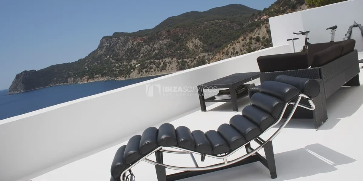 5 bedroom Villa for holiday rental in Es Cubells with pool garage - € 42,000 (Ref: 8659789)