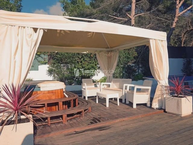 6 soverom Villa til salgs i Cala Salada, Sant Antoni de Portmany med svømmebasseng garasje - € 3 400 000 (Ref: 8659791)