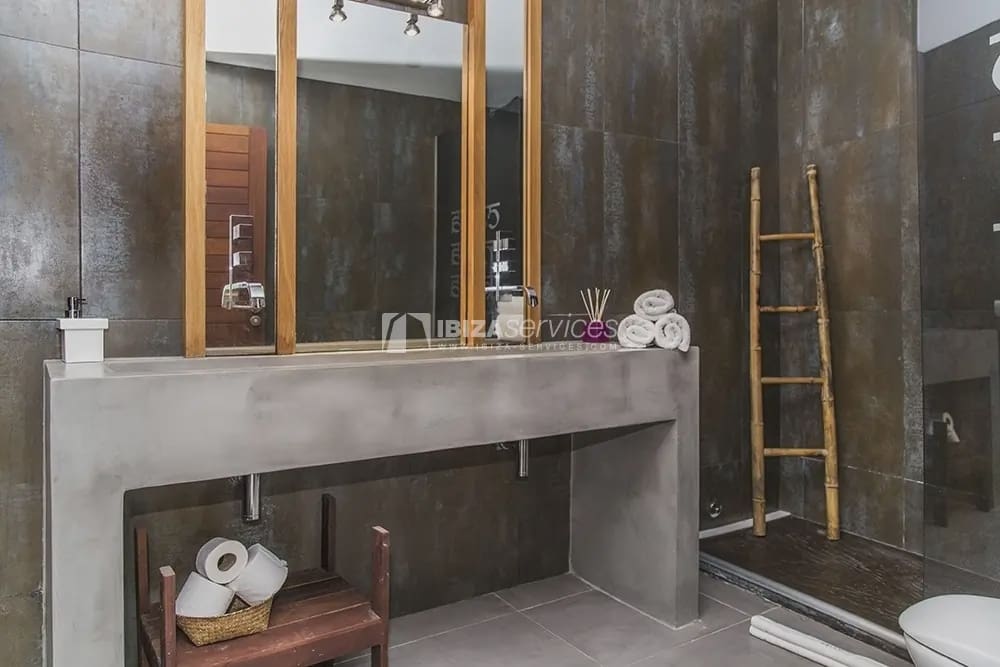 6 camera da letto Villa da affitare come casa vacanza in Roca Llisa con piscina garage - 15.505 € (Rif: 8659794)