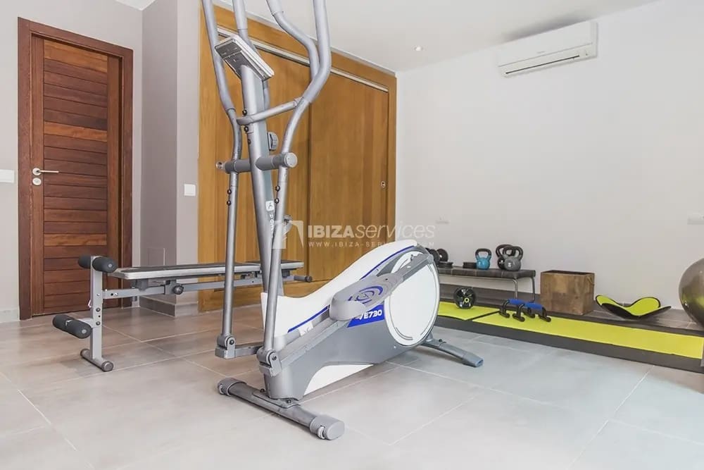 6 camera da letto Villa da affitare come casa vacanza in Roca Llisa con piscina garage - 15.505 € (Rif: 8659794)