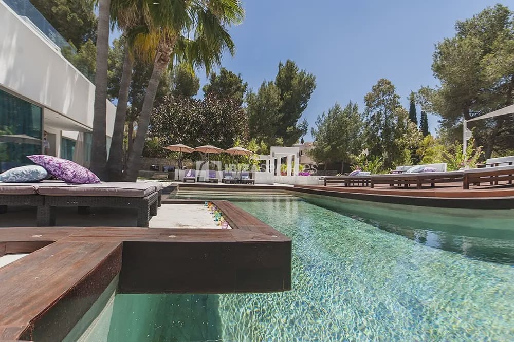 6 camera da letto Villa da affitare come casa vacanza in Roca Llisa con piscina garage - 15.505 € (Rif: 8659794)