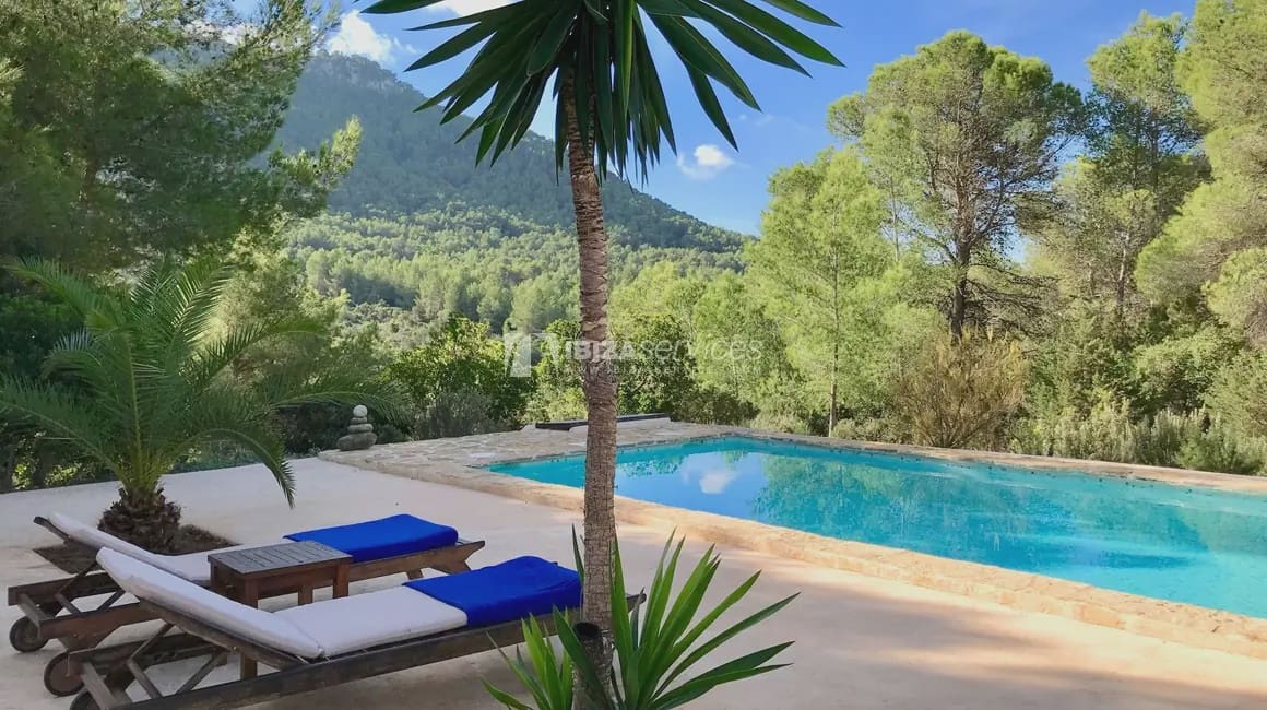 3 makuuhuone Huvila lomavuokrausta paikassa Cala Tarida mukana 
autotalli - 1 939 € (Ref: 8659795)