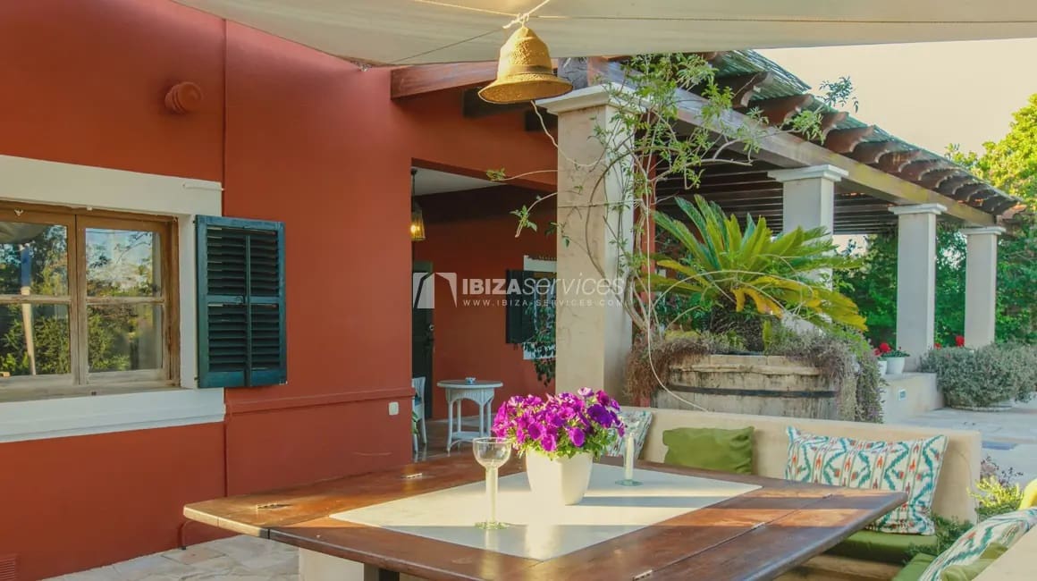 3 slaapkamer Villa voor vakantieverhuur in San Jose / Sant Josep de Sa Talaia met zwembad garage - € 2.275 (Ref: 8659796)