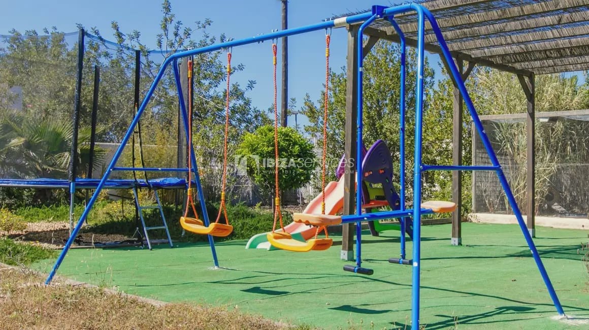 3 slaapkamer Villa voor vakantieverhuur in San Jose / Sant Josep de Sa Talaia met zwembad garage - € 2.275 (Ref: 8659796)