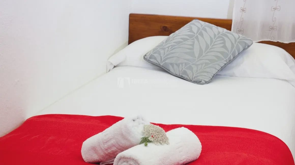 4 makuuhuone Maalaistalo lomavuokrausta paikassa San Jose / Sant Josep de Sa Talaia mukana uima-altaan 
autotalli - 2 142 € (Ref: 8659797)