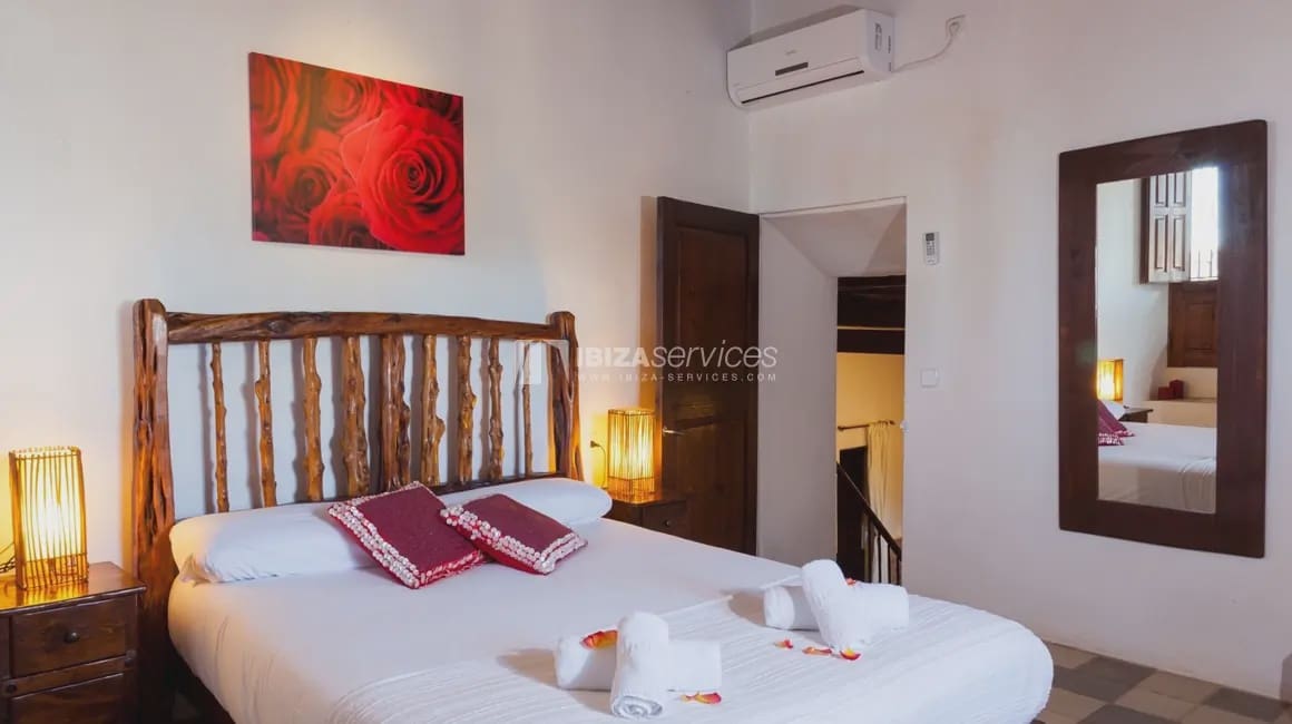 4 makuuhuone Maalaistalo lomavuokrausta paikassa San Jose / Sant Josep de Sa Talaia mukana uima-altaan 
autotalli - 2 142 € (Ref: 8659797)