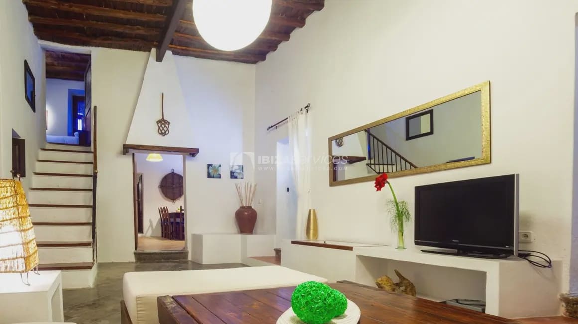 4 makuuhuone Maalaistalo lomavuokrausta paikassa San Jose / Sant Josep de Sa Talaia mukana uima-altaan 
autotalli - 2 142 € (Ref: 8659797)