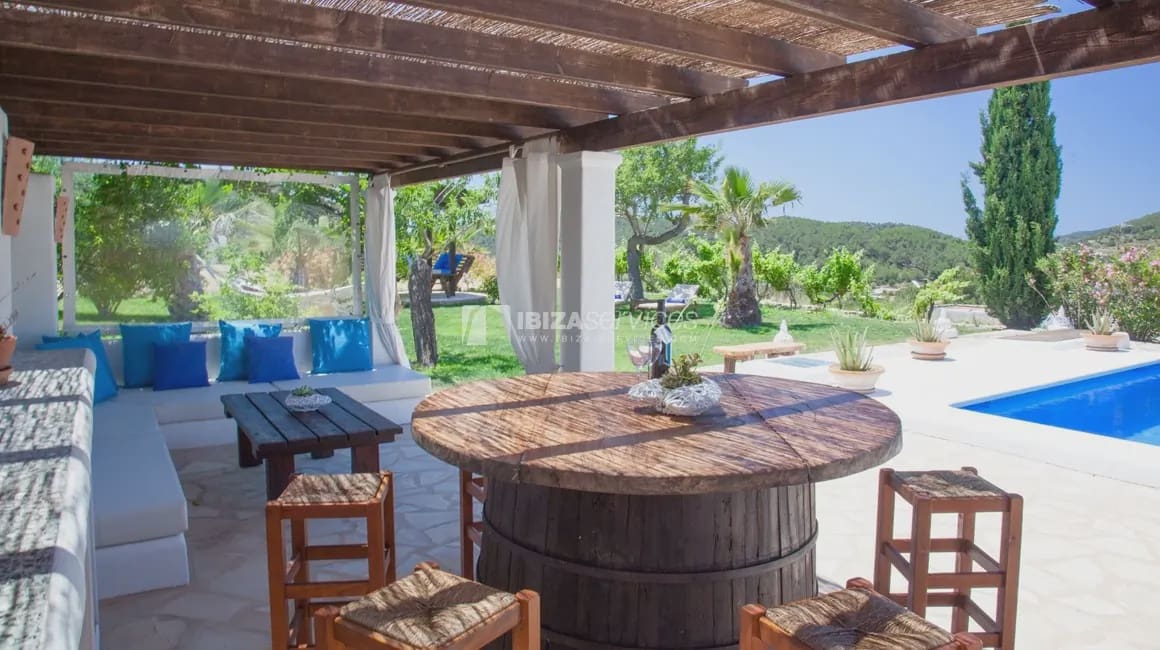 4 makuuhuone Maalaistalo lomavuokrausta paikassa San Jose / Sant Josep de Sa Talaia mukana uima-altaan 
autotalli - 2 142 € (Ref: 8659797)