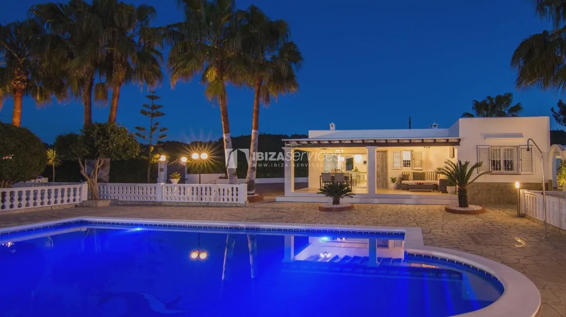 5 sovrum Villa för semesterbostäder i Sant Rafael de Sa Creu med pool garage - 4 802 € (Ref: 8659798)