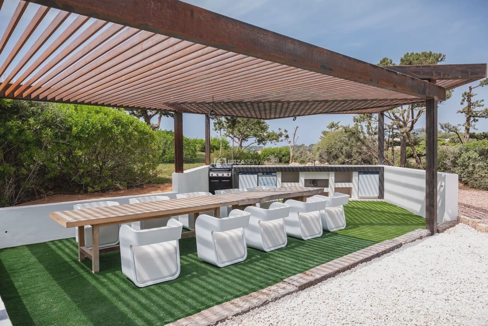 5 slaapkamer Villa voor vakantieverhuur in Cala Jondal met zwembad garage - € 15.995 (Ref: 8659803)