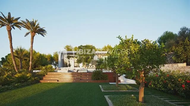   5 soveværelse   ferieVilla i Sant Rafael de Sa Creu     - € 29.995 (Ref: 8659804)