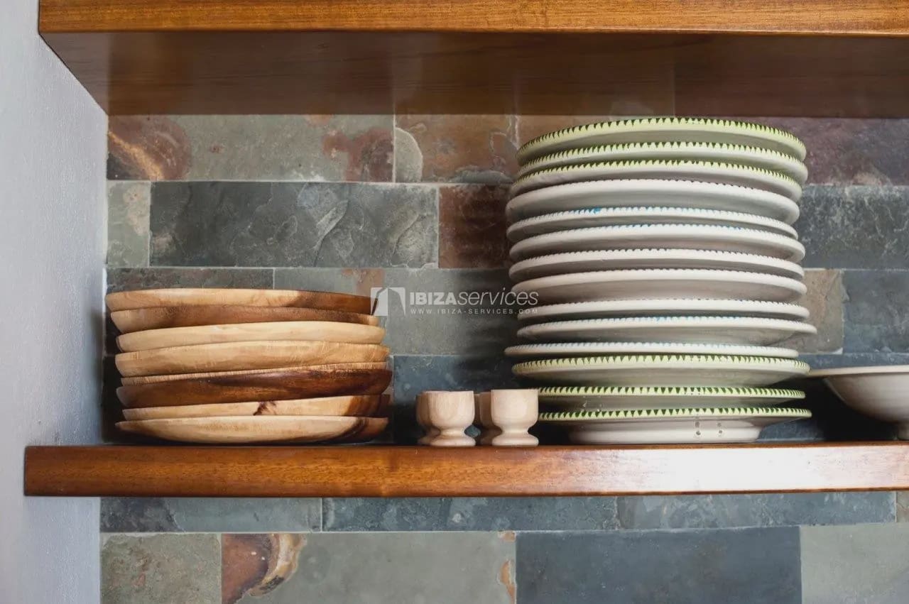 6 quarto Moradia para arrendamento para férias em Es Cubells com piscina Garagem - 19 950 € (Ref: 8659807)