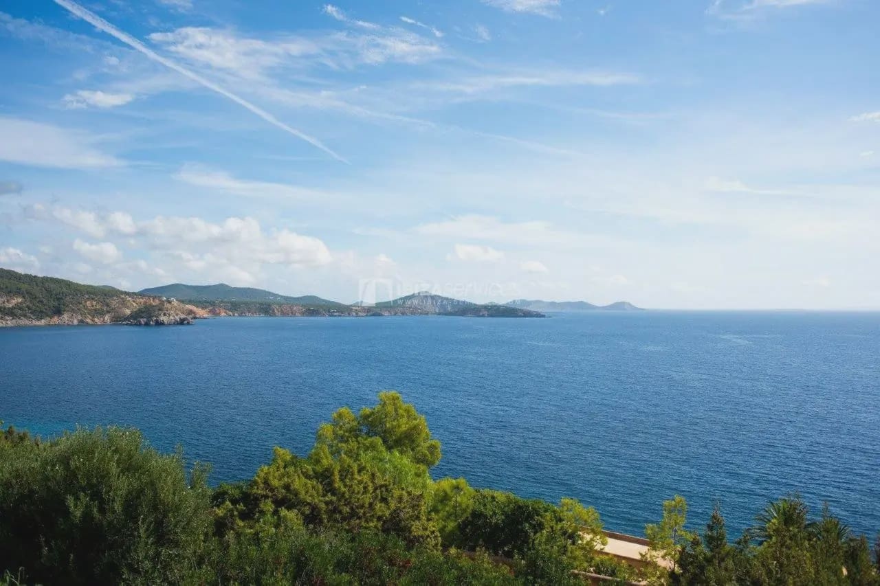 6 quarto Moradia para arrendamento para férias em Es Cubells com piscina Garagem - 19 950 € (Ref: 8659807)