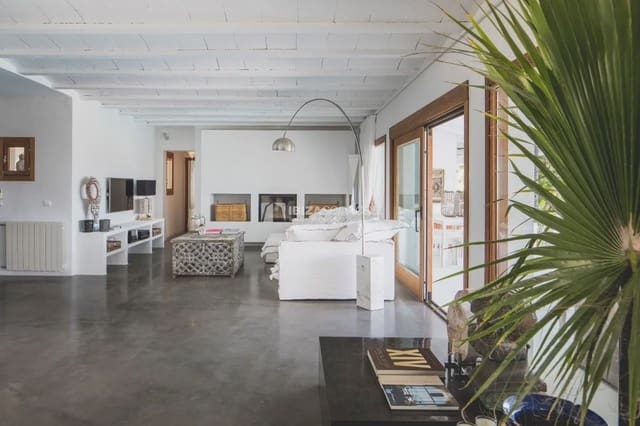 6 quarto Moradia para arrendamento para férias em Ibiza / Eivissa cidade com Garagem - 14 980 € (Ref: 8659808)