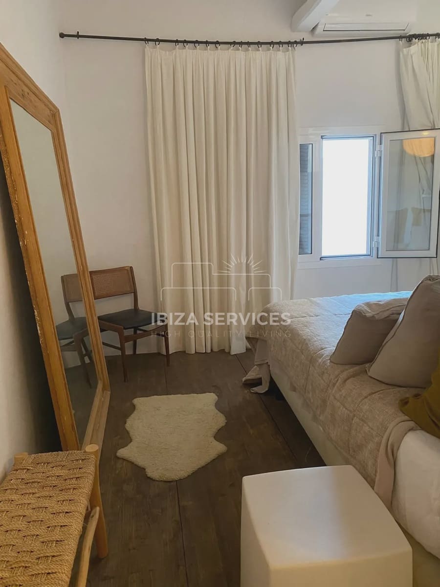 2 bedroom Apartment for sale in Ibiza / Eivissa town - € 1,050,000 (Ref: 8659809)