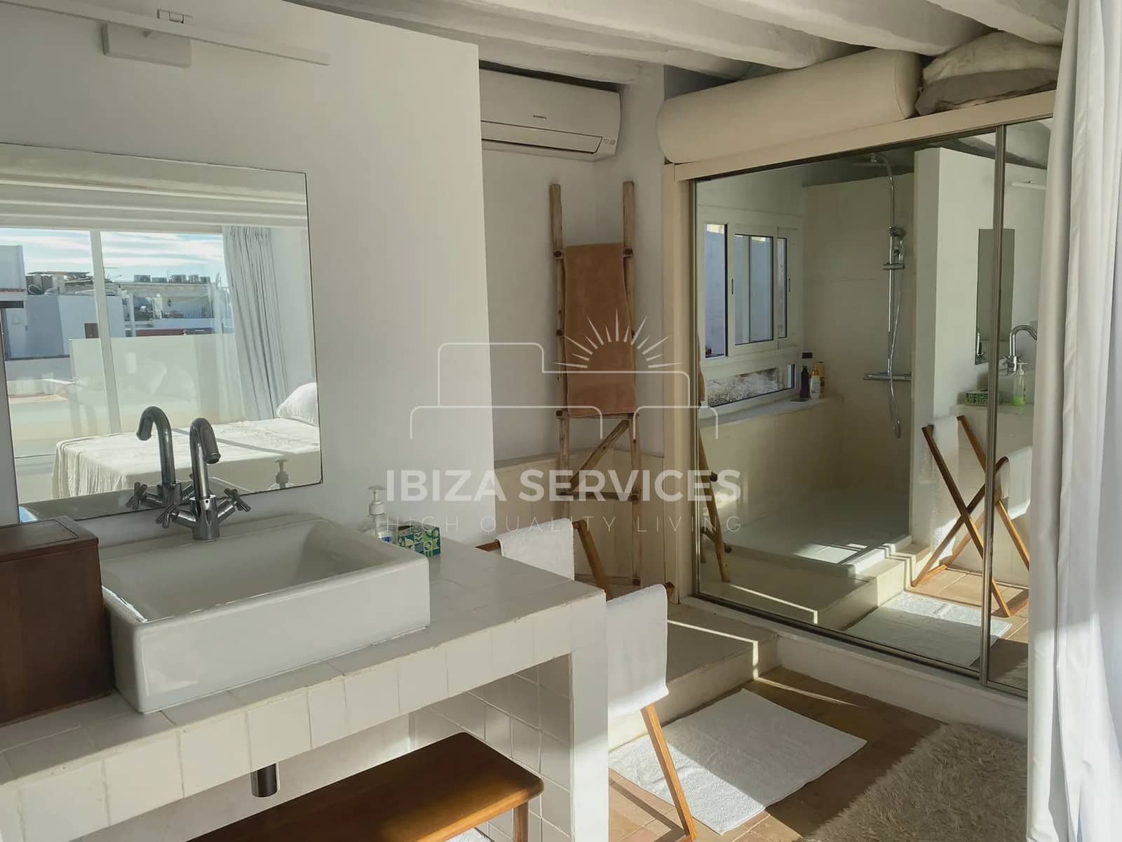 2 bedroom Apartment for sale in Ibiza / Eivissa town - € 1,050,000 (Ref: 8659809)