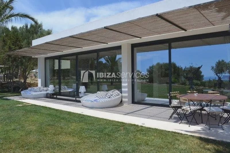 4 slaapkamer Villa voor vakantieverhuur in San Jose / Sant Josep de Sa Talaia met garage - € 12.495 (Ref: 8659811)