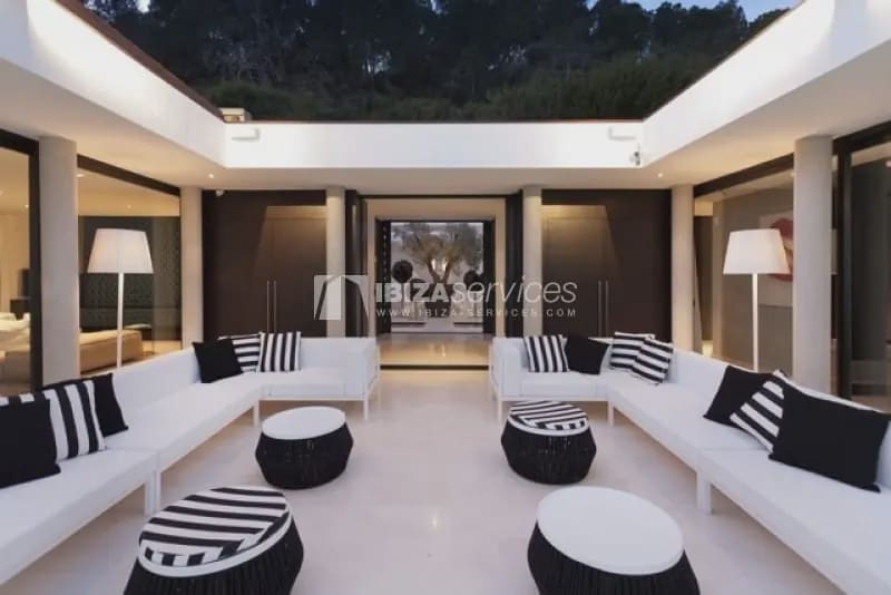 6 Zimmer Ferienvilla in Cala Jondal mit Garage - 8.260 € (Ref: 8659812)