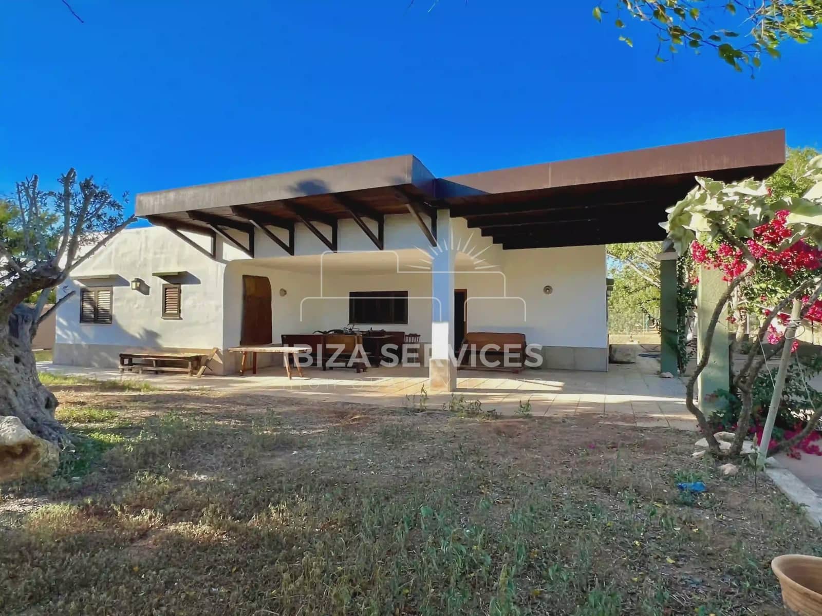 3 chambre Villa/Maison à vendre à Sant Jordi de Ses Salines avec piscine garage - 1 890 000 € (Ref: 8659829)