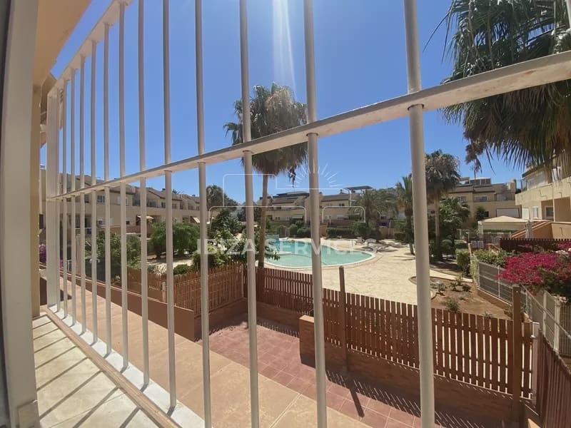 2 soveværelse Lejlighed til salg i Playa d'en Bossa med swimmingpool - € 490.000 (Ref: 8659837)