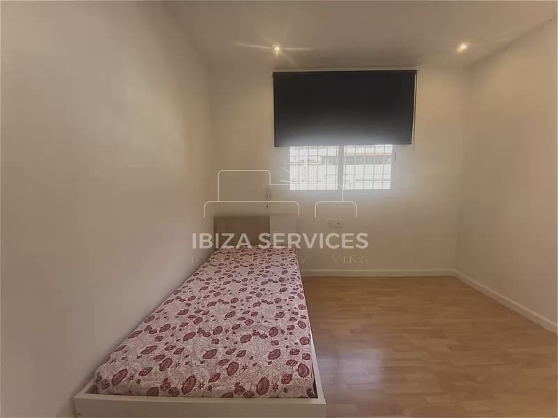 2 soveværelse Lejlighed til salg i Playa d'en Bossa med swimmingpool - € 490.000 (Ref: 8659837)