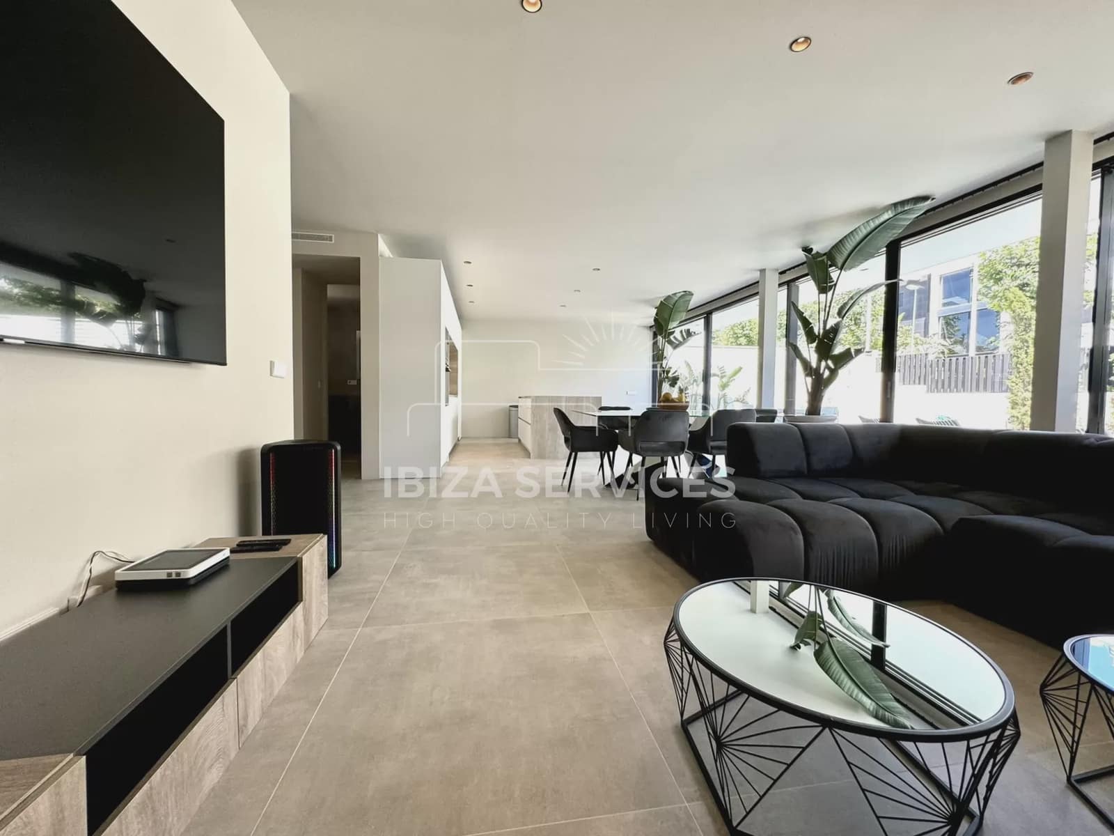 3 bedroom Villa for rent in Talamanca with pool garage - € 10,000 (Ref: 8659839)