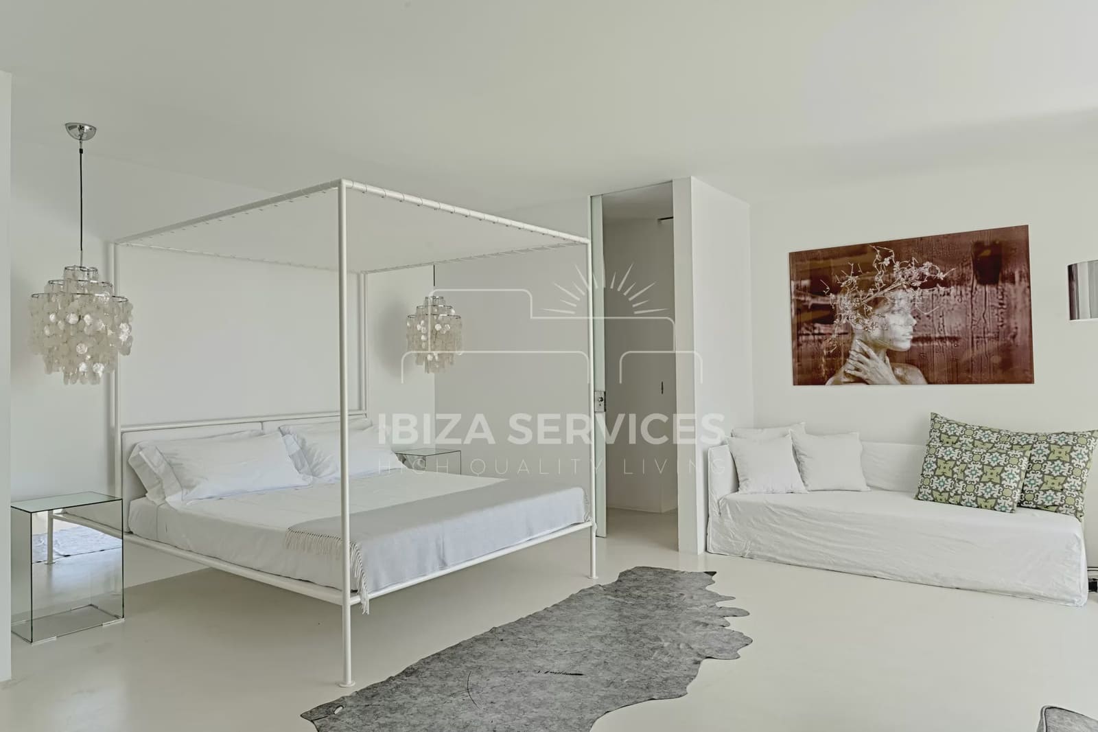 6 slaapkamer Villa voor vakantieverhuur in Es Cubells met zwembad - € 19.278 (Ref: 8659843)