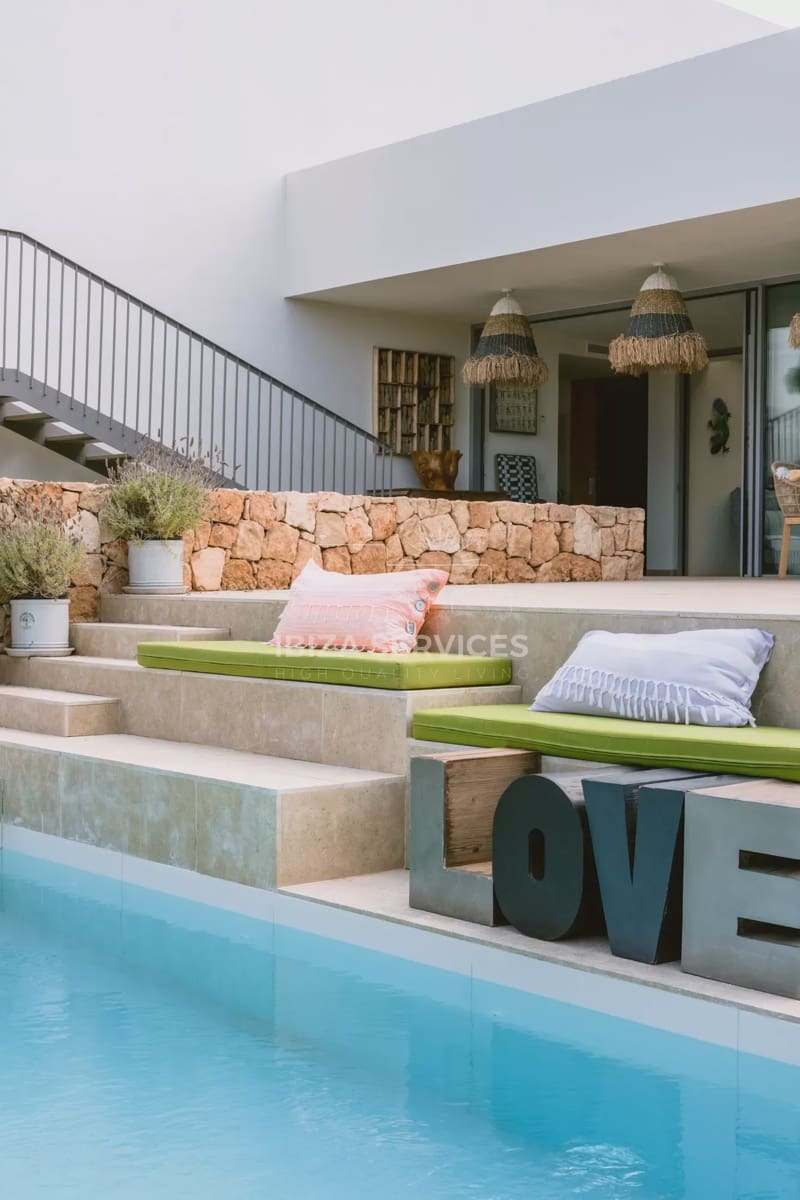 4 soveværelse Villa til leje i Cala Conta med swimmingpool garage - € 50.000 (Ref: 8659844)