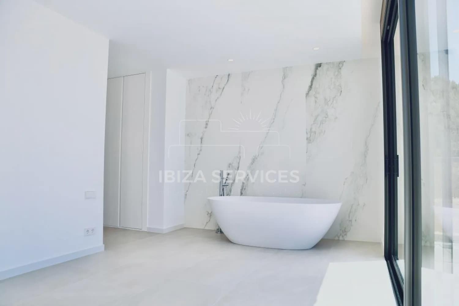 5 sypialnia Willa na sprzedaż w Roca Llisa z basenem garażem - 2 950 000 € (Ref: 8659852)