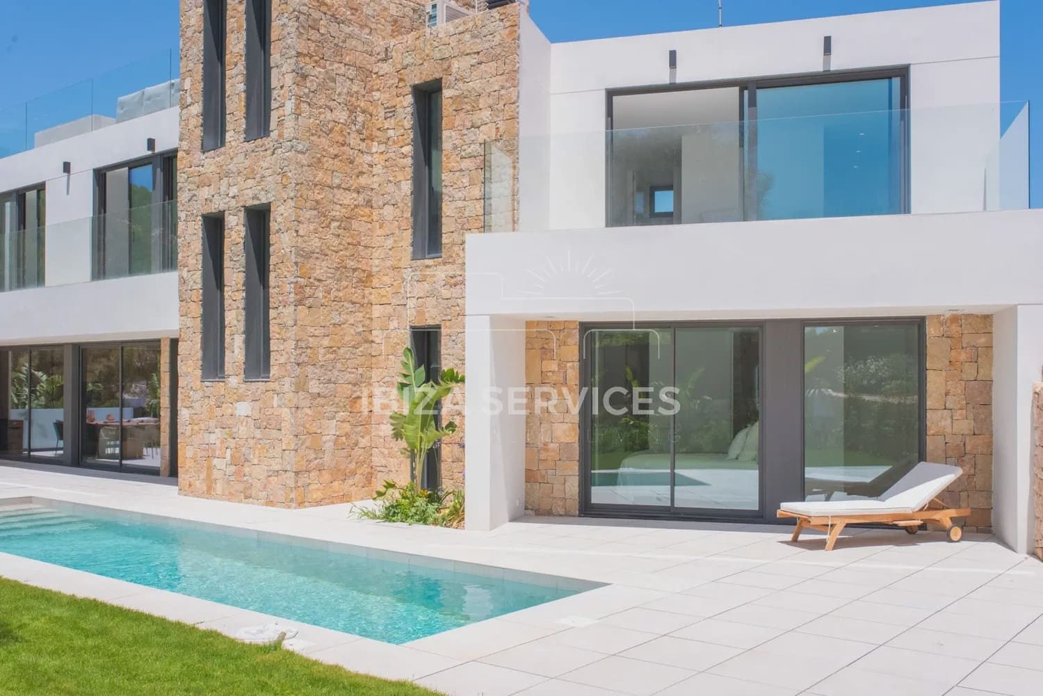 5 sypialnia Willa na sprzedaż w Roca Llisa z basenem garażem - 2 950 000 € (Ref: 8659852)