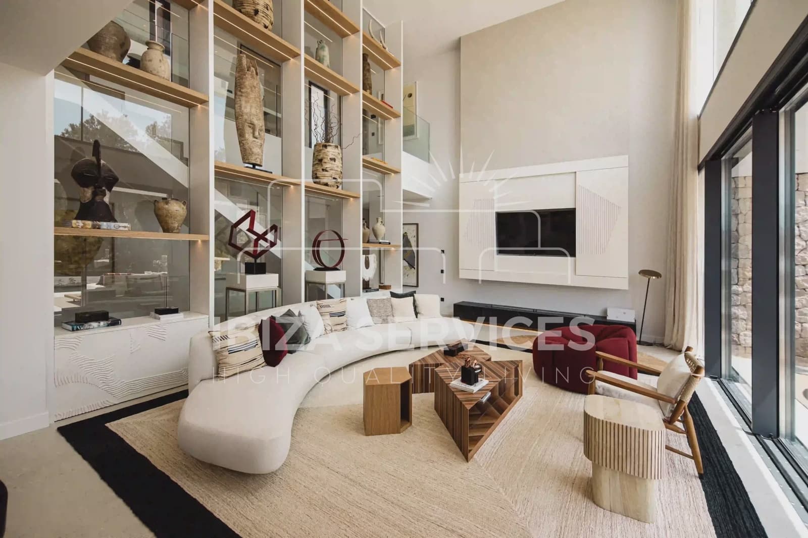 5 soverom Villa til salgs i Roca Llisa med svømmebasseng garasje - € 3 800 000 (Ref: 8659853)